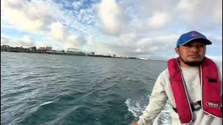 Masuk Pelabuhan ikan tuna Okinawa Jepang
