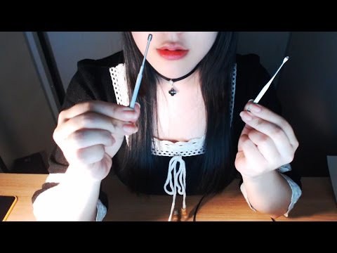 ASMR Ear cleaning with Stainless Ear Pick (No Talking)