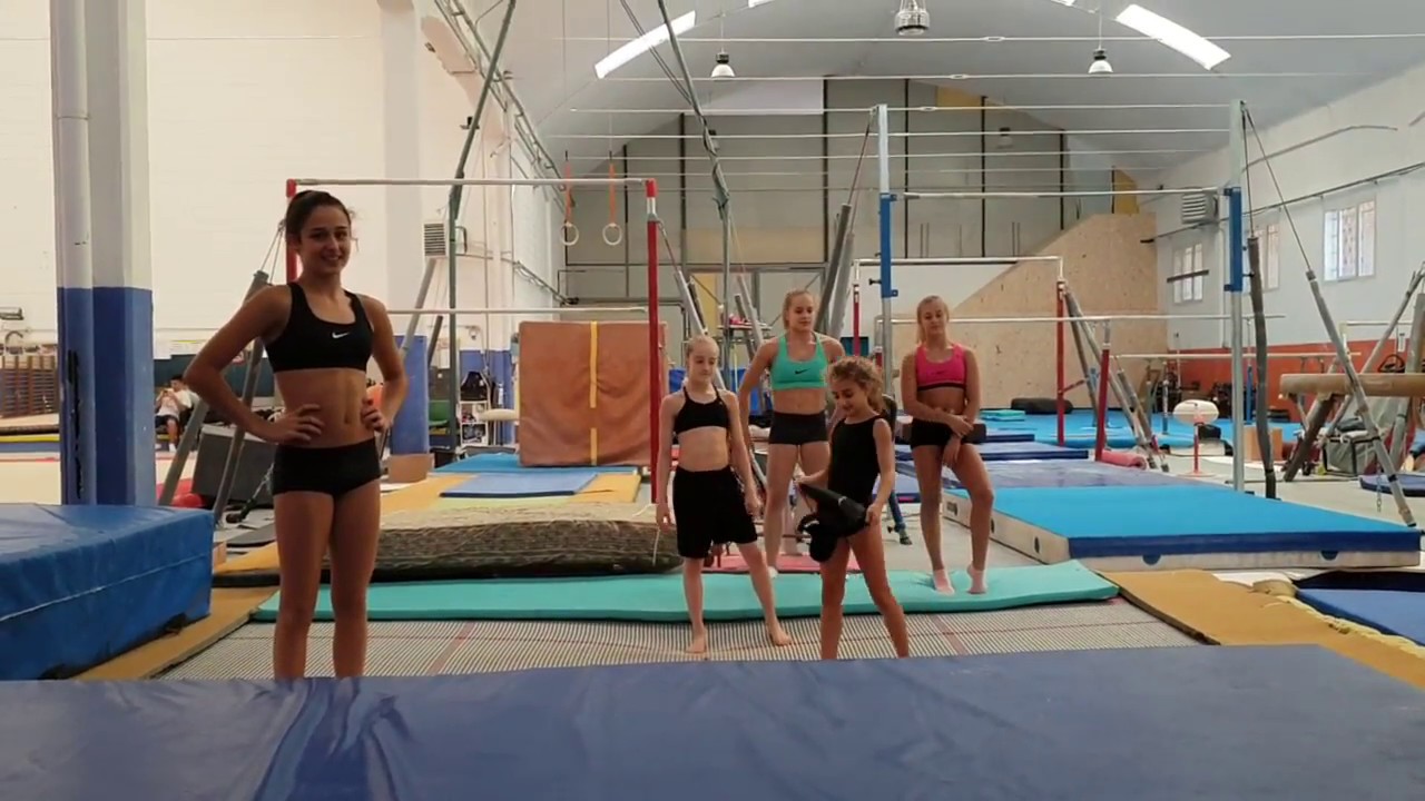 SALTO INDIETRO CON I PANTALONI!!! Gioco di Ginnastica Artistica giochi uniti