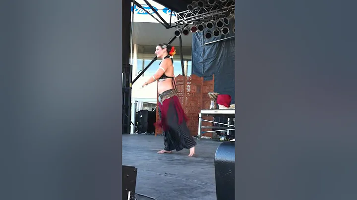 Liz DiMaggio of Memphis Raqs ' Double Doom Drum Solo