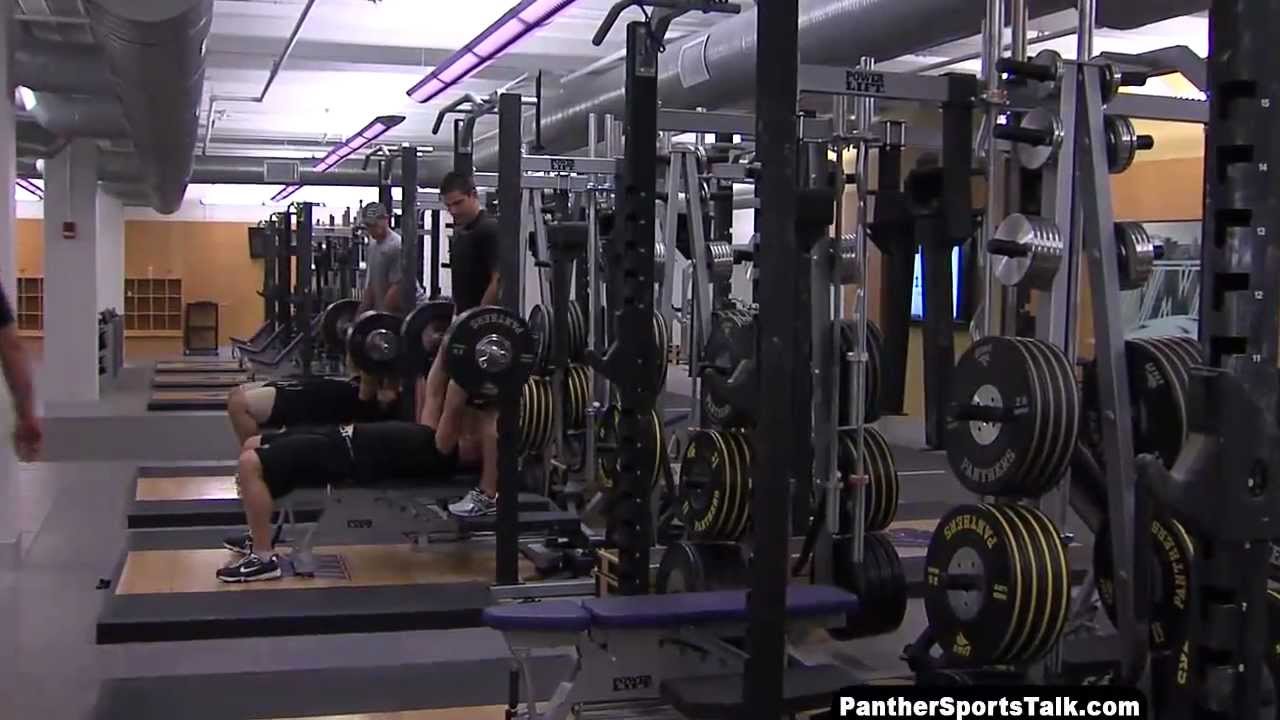 Uni Football Weight Lifting