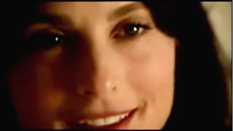 Sara Melson - Never Been Hurt [Official Music Video]