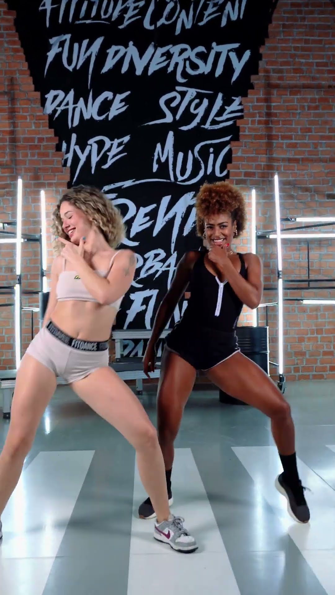 mais um hit do @tonysalles e essa é bem gostosinha de dançar! ??