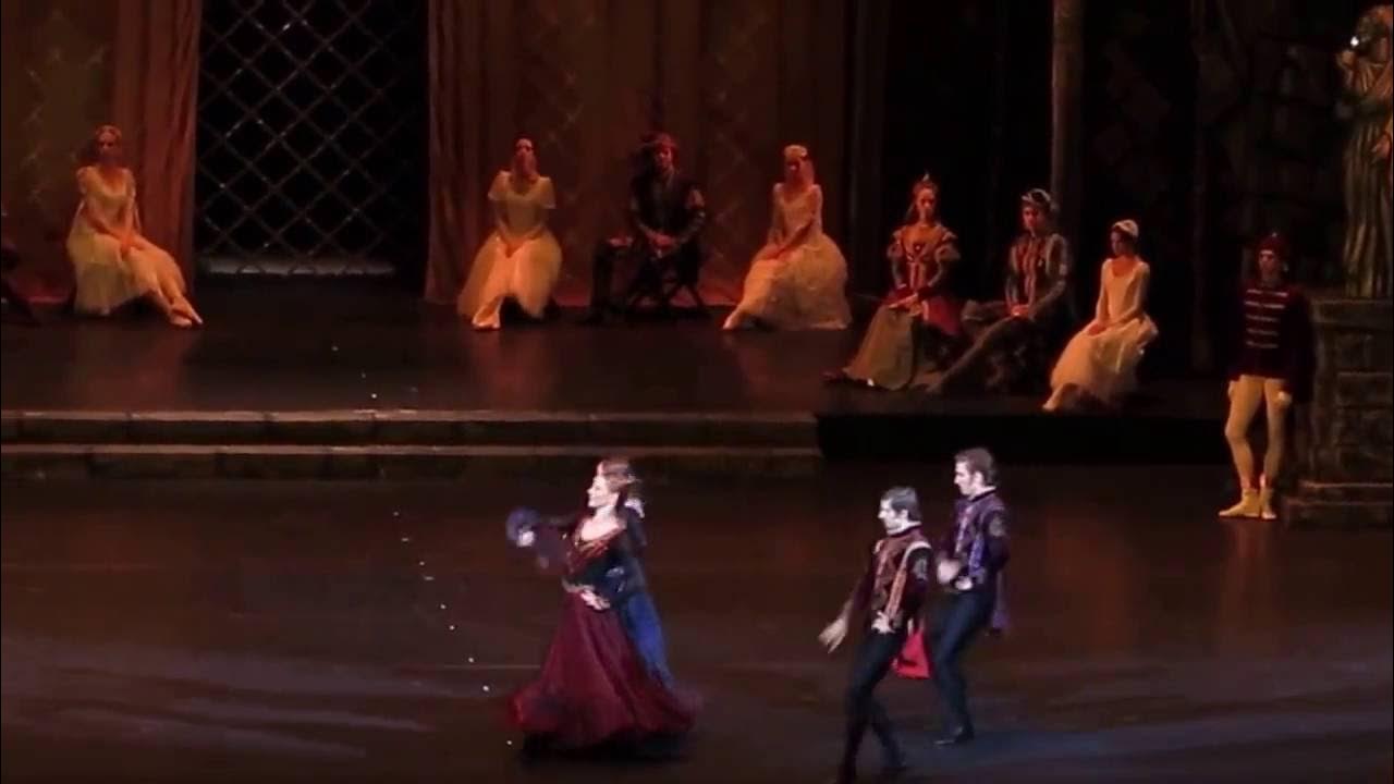 чайковский испанский танец из балета лебединое. испанский танец из лебединого озера. лебединое озеро балет михайловский театр. вероника варновская балет. балет щелкунчик испанский танец.