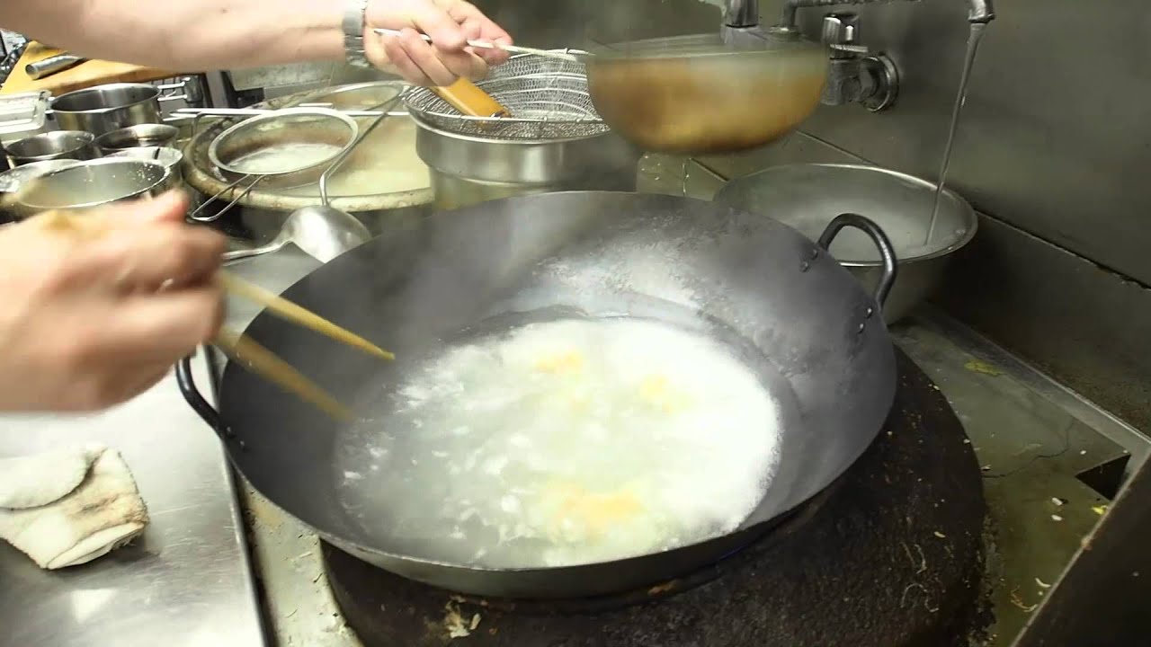 Episode 1. Golden Wonton Noodle Soup (金牌雲吞麵) YouTube