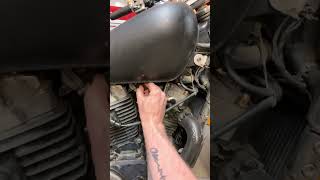 Motorcycle runs on one cylinder  #shorts #shortsvideo #honda #shadow #motorcycle #hondashadow