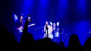 Pom Pom Squad - "Montauk" (Live)