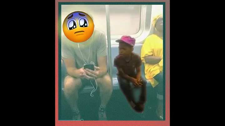 Heartwarming Moment Captured On Busy NYC Subway HHHHH