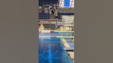 Finally got my Reverse Dive from bounce off 3m springboard #divingboard