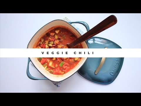 veggie-chili-|-dutch-oven-recipes-|-healthy-dinner-idea