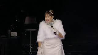 Nilüfer Dinleyicilerinin Yaşlarını Soruyor...