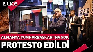 Almanya Cumhurbaşkanı'na Şok! Yaşasın Filistin Şarkısı İle Protesto Edildi Resimi