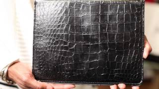 Subscribe now: http://www./subscription_center?add_user=ehowbeauty
watch more: http://www./ehowbeauty cleaning a patent leather purse
r...