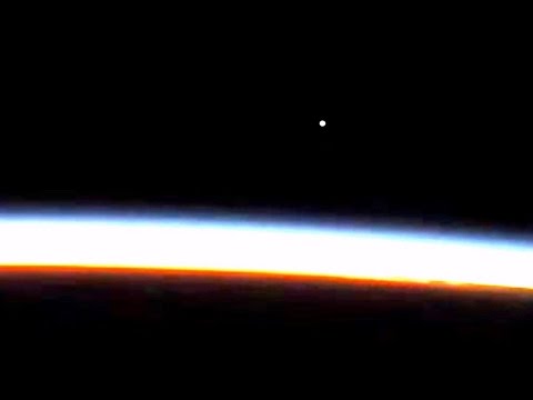 Video: La ISS Ha Registrato Un'uscita Di UFO Dall'atmosfera Terrestre In Un Video - Visualizzazione Alternativa