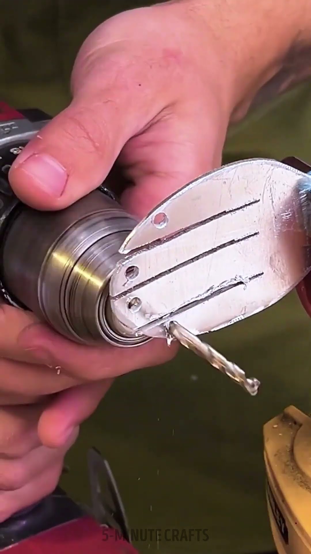 How to turn coins into a beautiful DIY metal rose ? #recycle #jewelry #metal