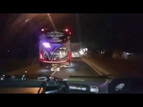 Live jos tenan Truck Cabe  Ketemu bus Haryanto 023 lari  