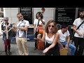 Ataca Paca:  "Caja de manzanas" - Busking in Madrid