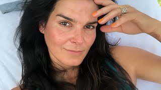 Angie Harmon Young G-Strlng & Rare Bikini Photos Leave Nothing To Imagination