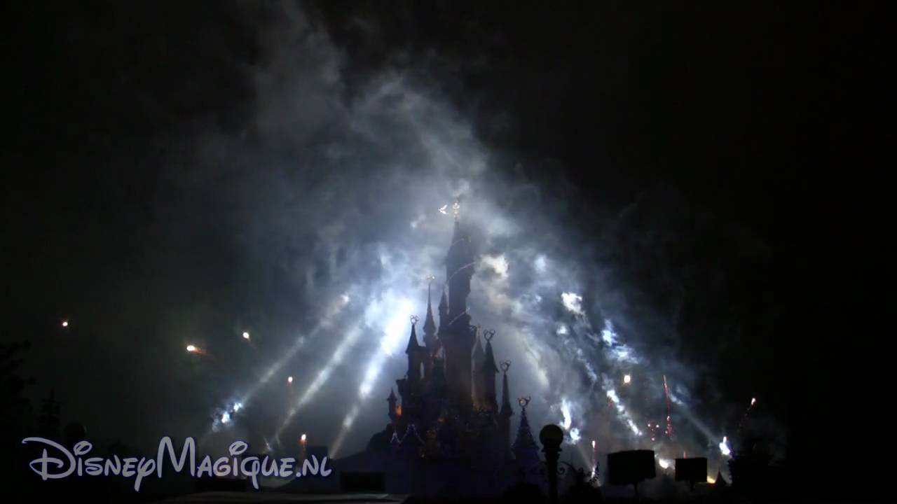 New Year's Eve Fireworks (2009/2010) (Disneyland Paris)