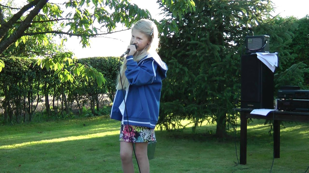 Roses For Klara at Anna Hansen blog