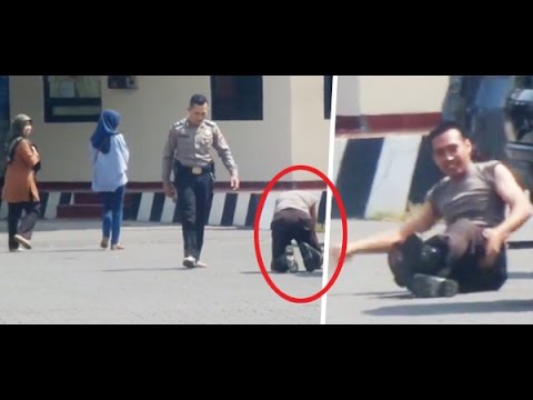 Download Polisi Nakal Dihukum Merangkak, Jadi Tontonan di Mapolrestabes Semarang