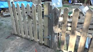 I am at the point in my pallet wood picket fence where I need to put in the gate. This will be a double gate with two pallets to give me 