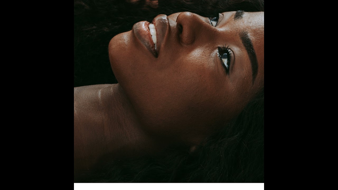 Girl, don't lay down..