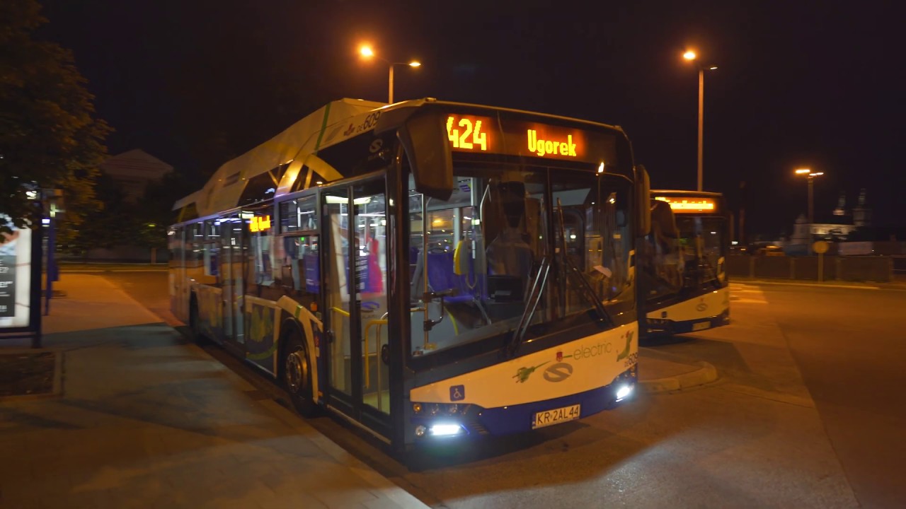 Poland, Kraków, electric bus 424 night ride from Os. Podwawelskie to Stary Kleparz