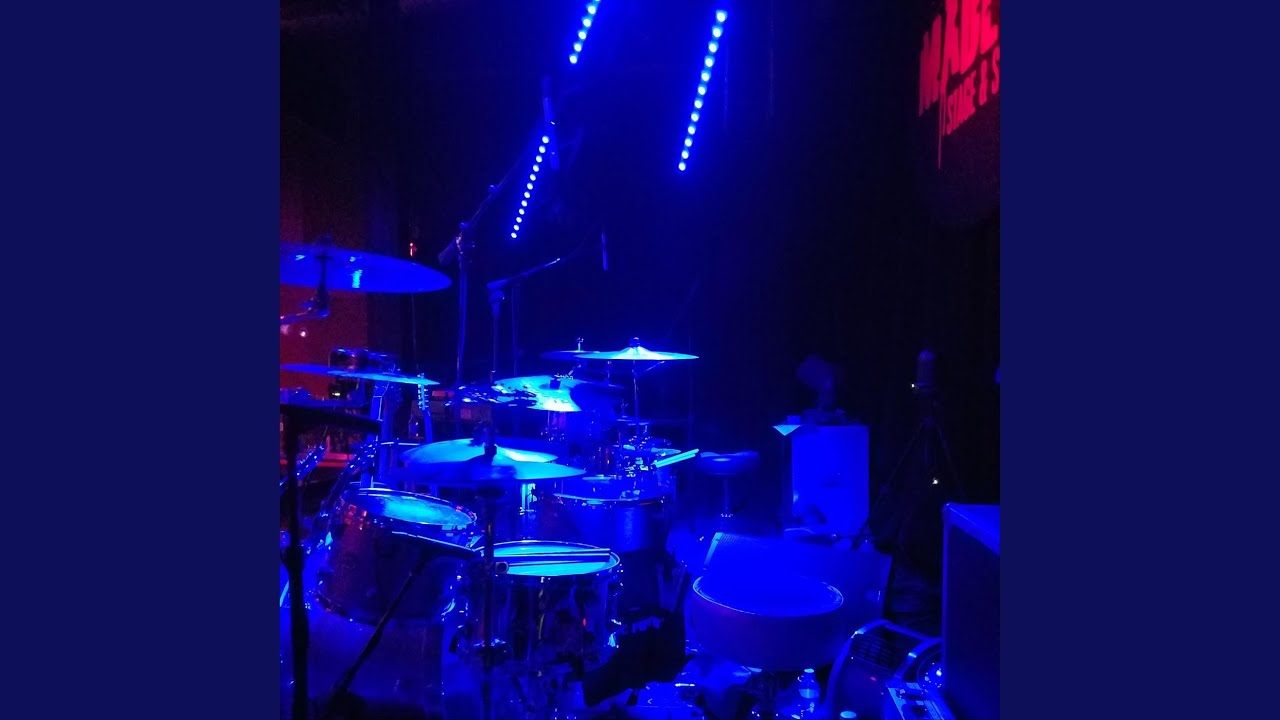 Dancing Together auf YouTube ansehen Dancing Together auf YouTube ansehen