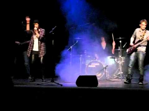 Justin Bieber Tribute Band - Use Somebody