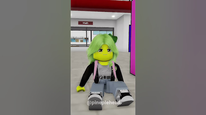 HER BESTFRIEND GOT INTO A CAR ACCIDENT…  😢 #shorts #roblox