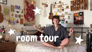 room tour! cluttercore maximalist u know the vibe!