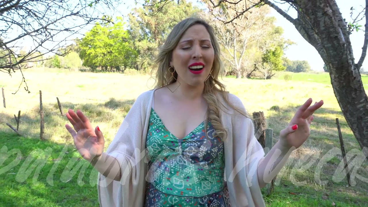 TU RESPUESTA - Agustina Romero (Video oficial)