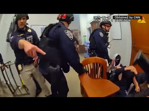 VIDEO: NYPD body cam shows officers retake Columbia's Hamilton Hall