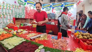 Vegetable cutting skill | Indian man selling vegetable cutter Quicly Salat Cutte