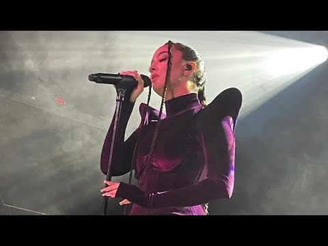 Faouzia Blue Da Ba Dee Eiffel 65 Remake Full Performance At New York City Show