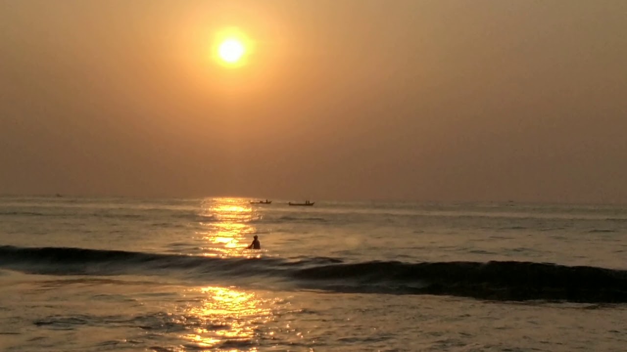 Sunrise at Elliot's Beach - YouTube