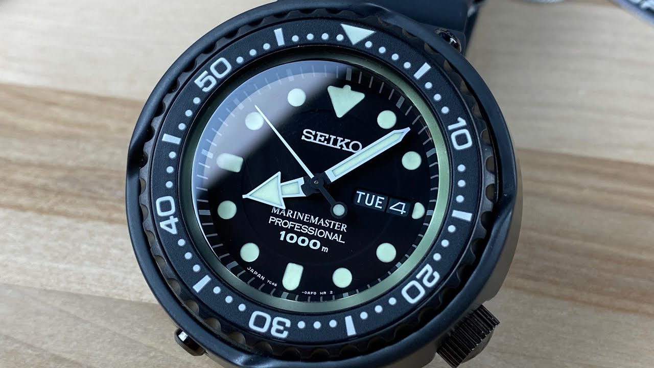 Seiko sbbn025 Darth Tuna 1000m MarineMaster - YouTube