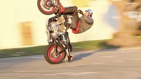 Jason Pullen Harley-Davidson Stunt Riding