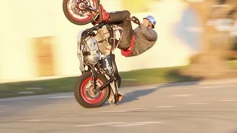 Jason Pullen Harley-Davidson Stunt Riding