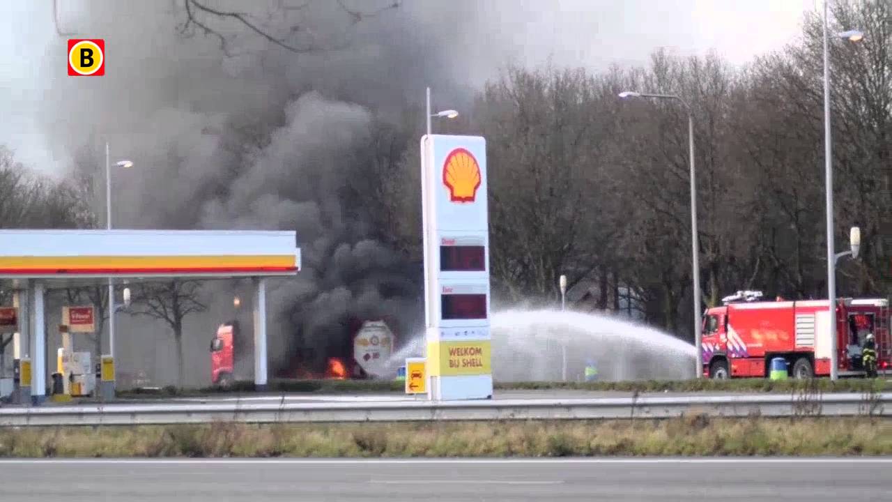 Tankwagen in brand met twee ton LPG in Zegge