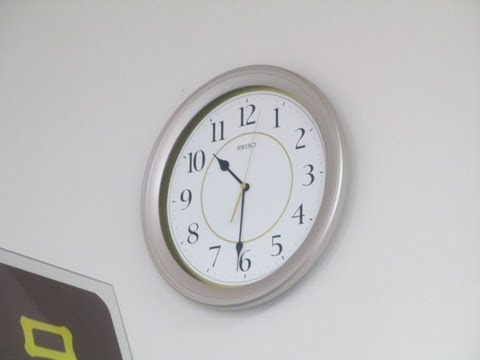 喜多方駅 観光案内所時計