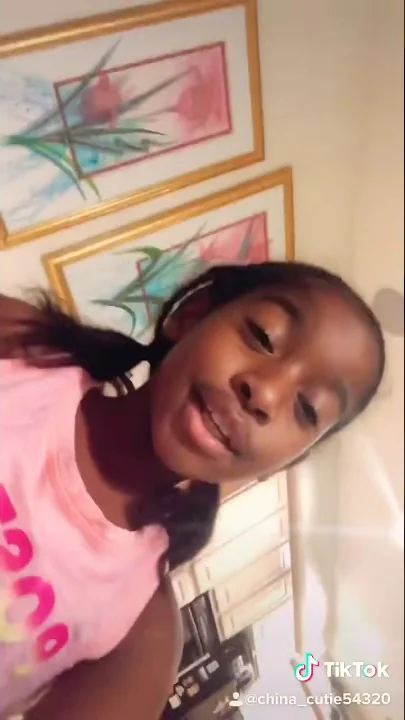 Doing tik tok!