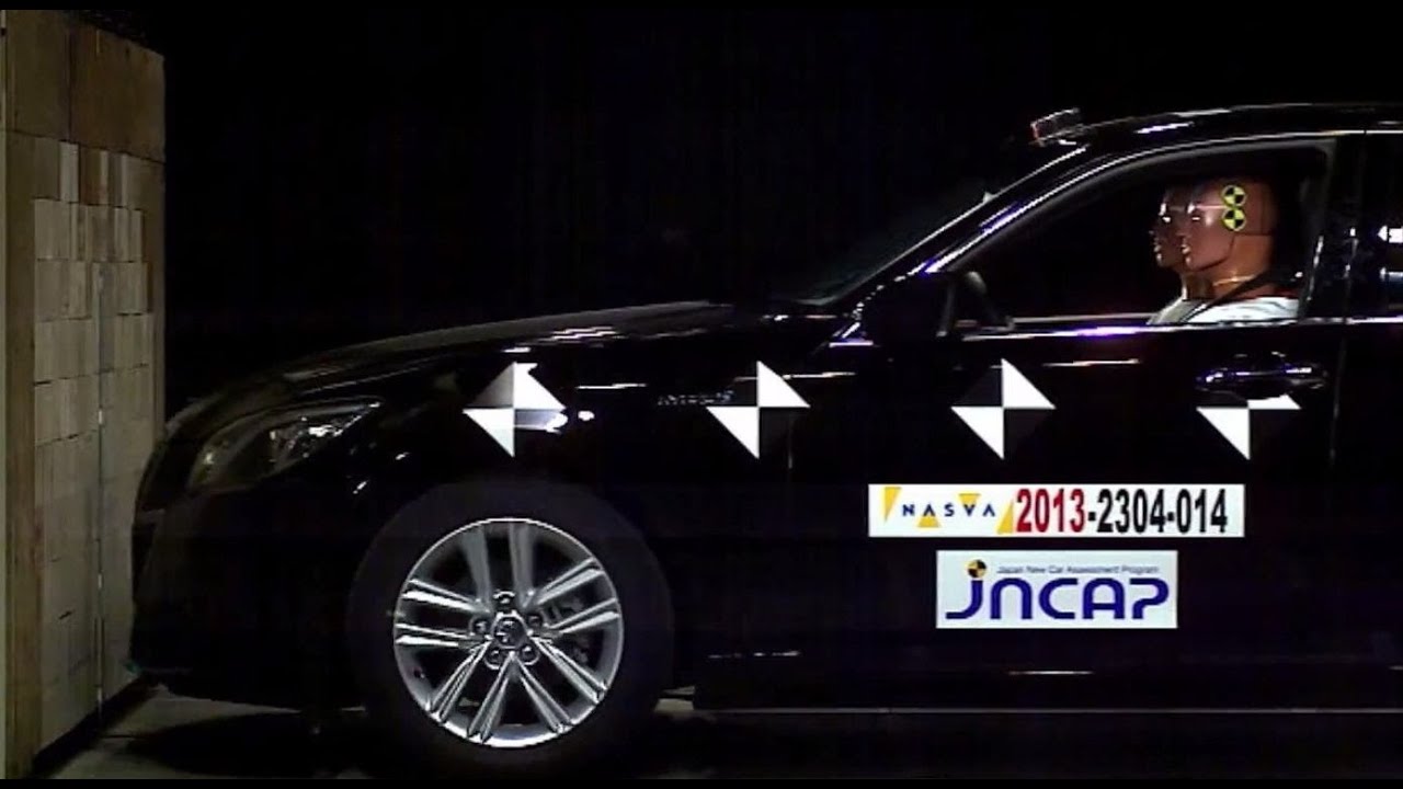 JNCAP クラウン 衝突試験 - YouTube