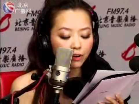 張靚穎《出境入境》(中歌榜訪談--現場首唱版)