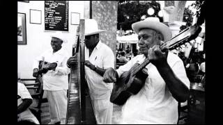 Video thumbnail of "LOS YMPOSSIBLES  LA LLORONCITA - Santiago de Murcia (S XVIII)  Son Jarocho Tradicional"