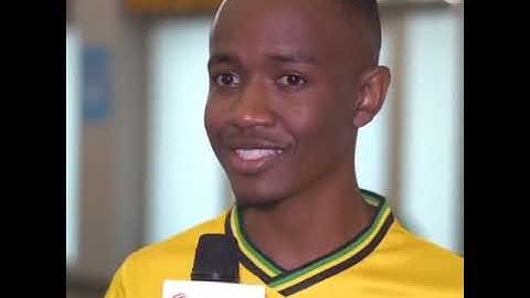 Mchambuzi wa Soka nchini Ali Kamwe akielezea walichopitia wachezaji wa Taifa Stars kabla ya mechi..