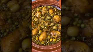 Tajines poulet au olives a la marocaine ??Vite fait bien fait comme d’habitude ?Ingrédients:Recette