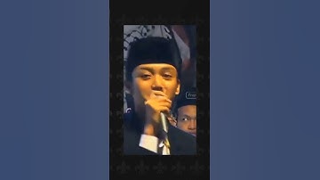 oi adek berjilbab abu abu
