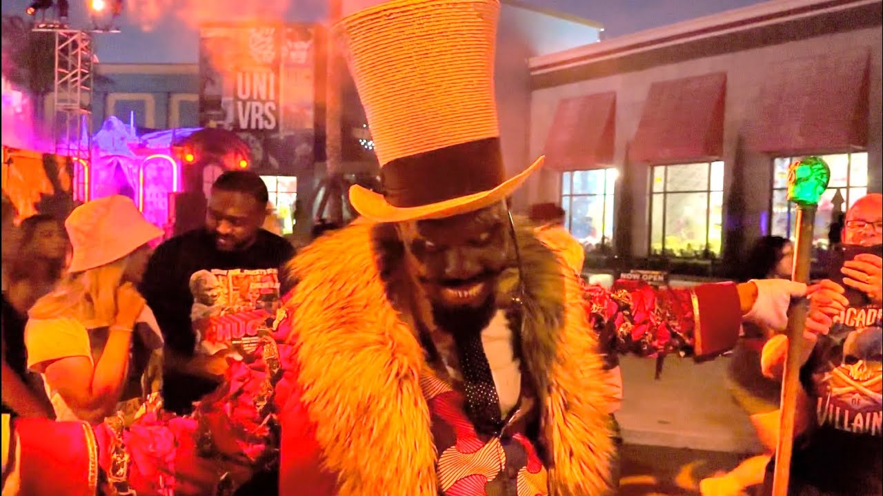Dr. Oddfellow Meet and Greet at Halloween Horror Nights 2023 - YouTube